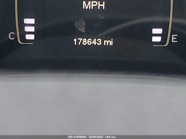 1C4PJLCB8GW116211 Jeep Cherokee Latitude