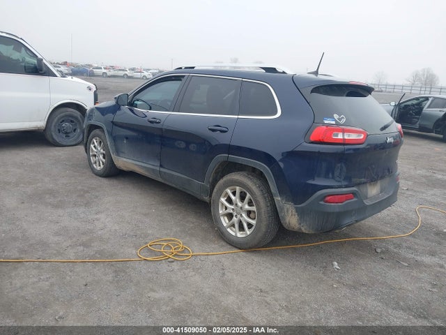 1C4PJLCB8GW116211 Jeep Cherokee Latitude