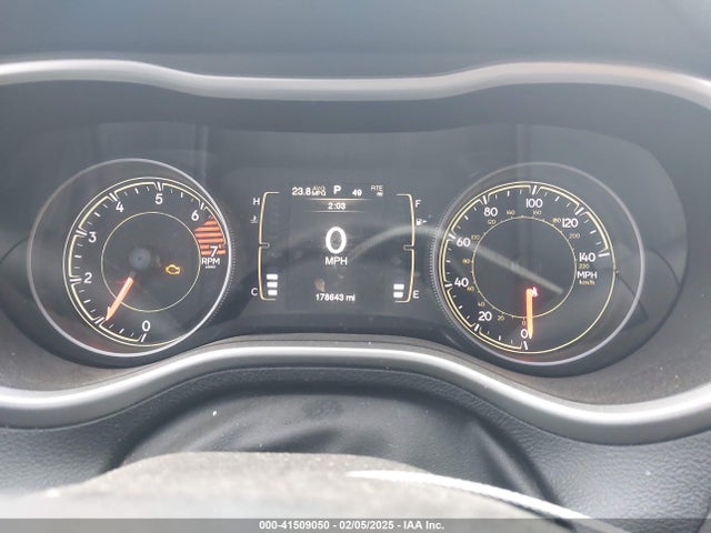 1C4PJLCB8GW116211 Jeep Cherokee Latitude