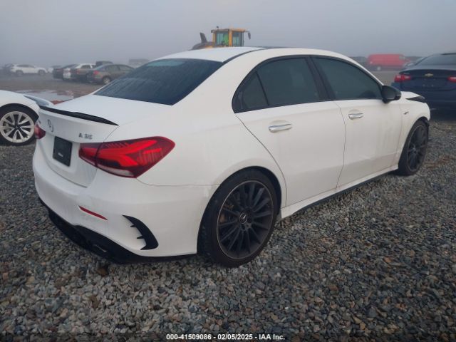 2021 MERCEDES-BENZ AMG A 35 W1K3G5BB2MJ266887 Photo 3