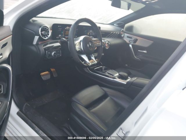 2021 MERCEDES-BENZ AMG A 35 W1K3G5BB2MJ266887 Photo 4