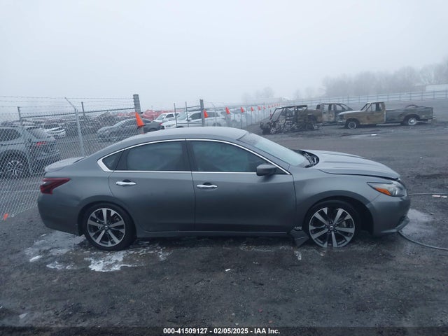 1N4AL3AP6HC473555 Nissan Altima 2.5 Sr