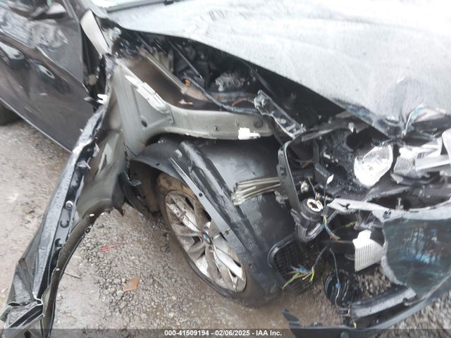 5UXWX9C56F0D58831 BMW X3 Xdrive28i