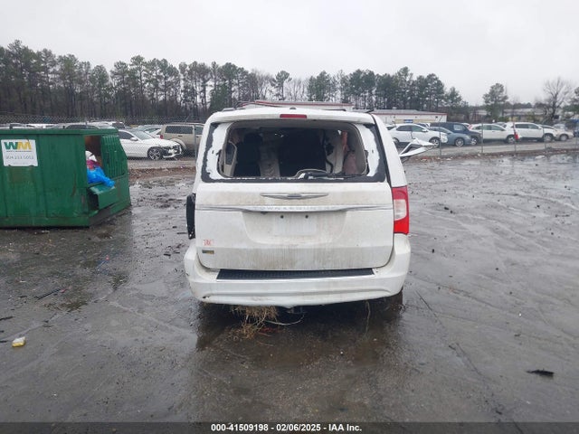 2C4RC1BG3GR301568 Chrysler Town and Country