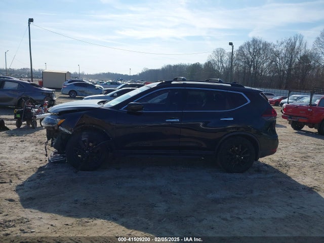 Nissan ROGUE SV 2018 5N1AT2MT2JC823441 Image 14