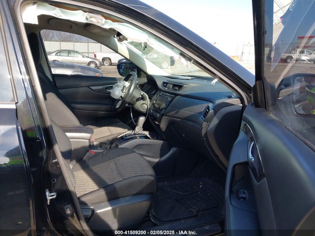 Nissan ROGUE SV 2018 5N1AT2MT2JC823441 Image 5