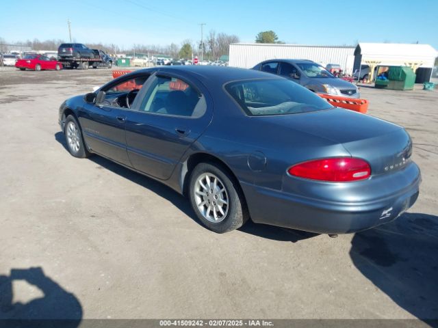 2000 CHRYSLER CONCORDE 2C3HD46R7YH346501 Photo 2