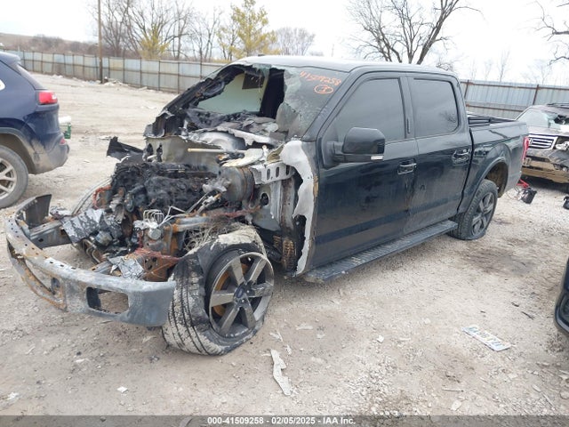 Ford F-150 Lariat 2017 1FTEW1EF3HFC22399 Image 2