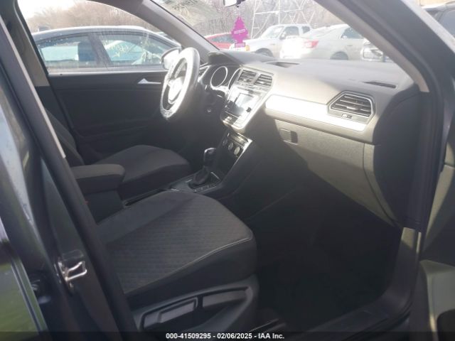 2021 VOLKSWAGEN TIGUAN 3VV1B7AX9MM075450 Photo 4