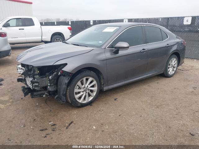 4T1R11AK6PU737096 Toyota CAMRY LE