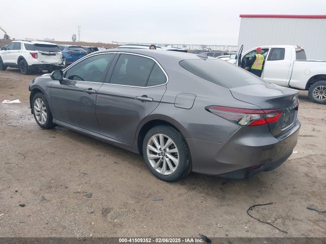 4T1R11AK6PU737096 Toyota CAMRY LE