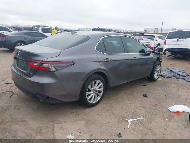 4T1R11AK6PU737096 Toyota CAMRY LE