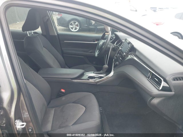 4T1R11AK6PU737096 Toyota CAMRY LE