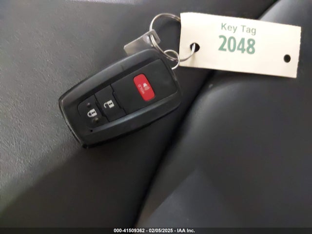 Toyota Prius Xle Awd-e 2022 JTDL9MFUXN3039673 Image 11