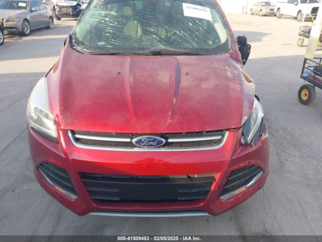 1FMCU0J92GUC64804 Ford Escape Titanium