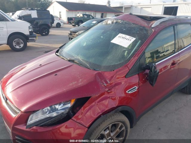 1FMCU0J92GUC64804 Ford Escape Titanium
