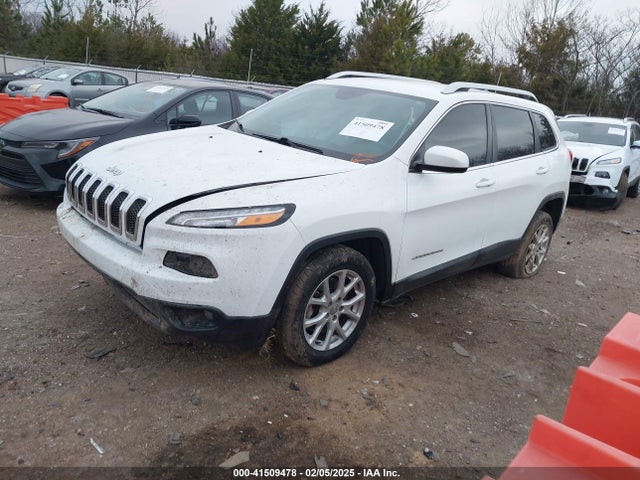 Jeep Cherokee Latitude 2016 1C4PJLCS4GW114486 Image 2