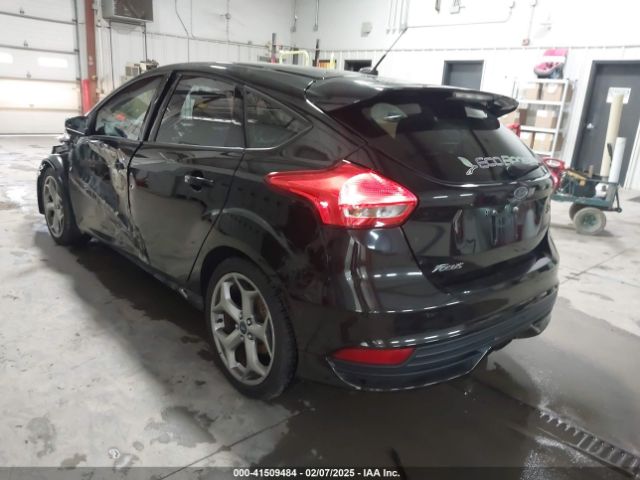 1FADP3L98FL323833 Ford FOCUS ST