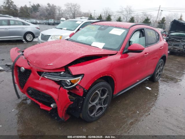 2018 ALFA ROMEO STELVIO ZASFAKPN2J7B77315 Photo 1