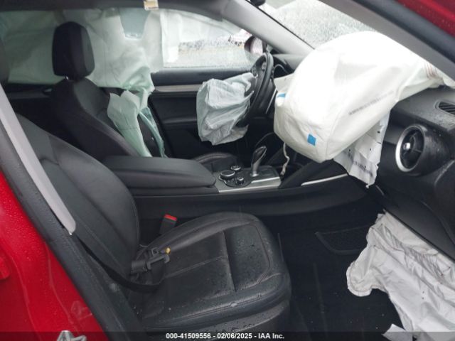 2018 ALFA ROMEO STELVIO ZASFAKPN2J7B77315 Photo 4