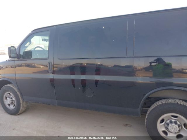 1GCWGAFP8K1335472 Chevrolet Express 2500 Work Van