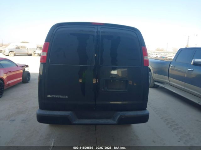 1GCWGAFP8K1335472 Chevrolet Express 2500 Work Van