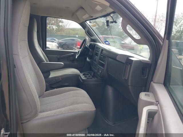 1GCWGAFP8K1335472 Chevrolet Express 2500 Work Van