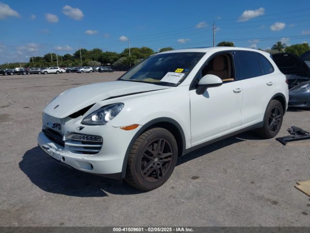 2013 PORSCHE CAYENNE WP1AA2A21DLA10729 Photo 1