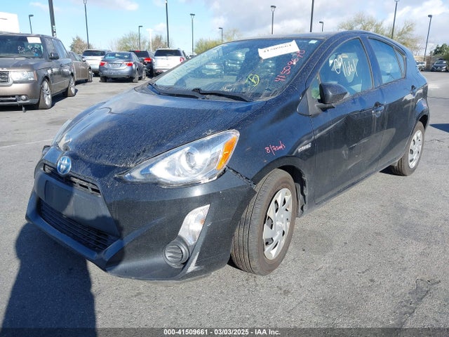 JTDKDTB32F1092916 Toyota Prius C One