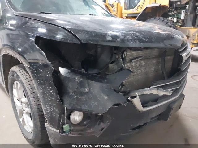 1GNEVGKW4LJ307047 Chevrolet Traverse Awd Lt Cloth