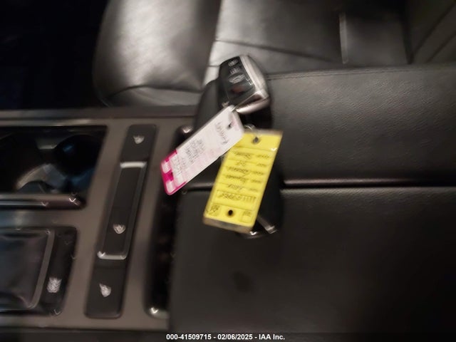 Hyundai Genesis 3.8 2016 KMHGN4JE3GU115885 Image 11