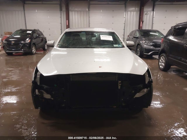 Hyundai Genesis 3.8 2016 KMHGN4JE3GU115885 Image 12