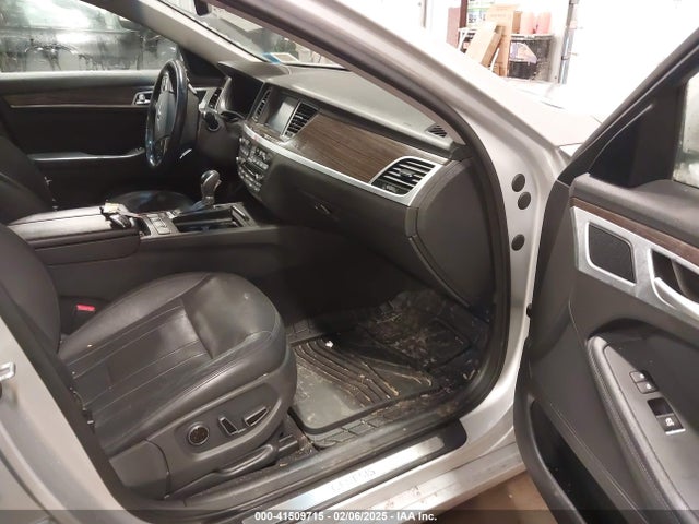 Hyundai Genesis 3.8 2016 KMHGN4JE3GU115885 Image 5