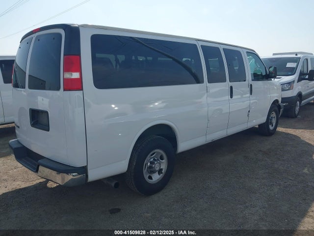 1GAZGPFG4K1221865 Chevrolet Express 3500 Lt