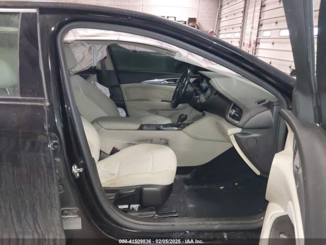 W04GL6SX4J1056063 Buick Regal Sportback Preferred