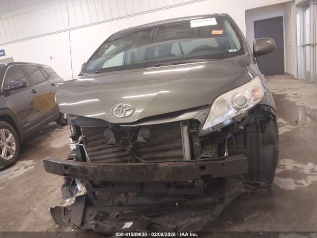 5TDYK3DC2ES476581 Toyota Sienna Xle V6 8 Passenger