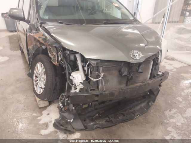 5TDYK3DC2ES476581 Toyota Sienna Xle V6 8 Passenger