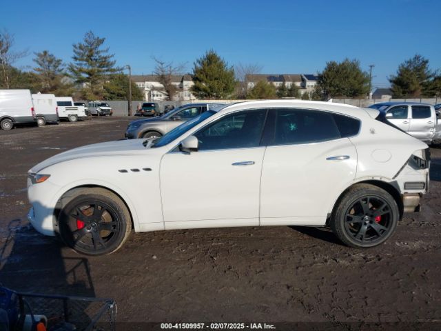 ZN661XUL9HX243859 Maserati Levante