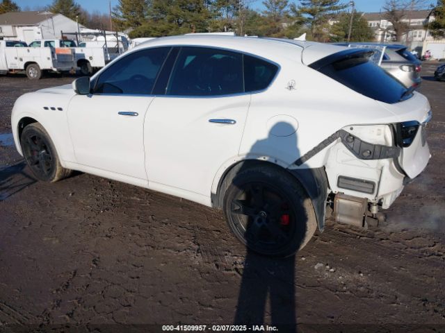ZN661XUL9HX243859 Maserati Levante