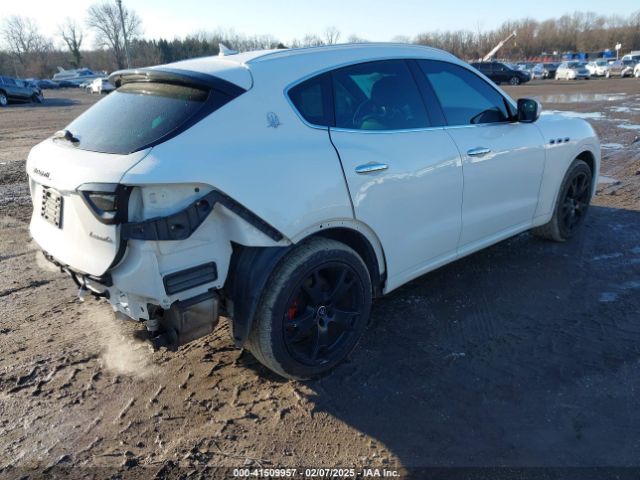 ZN661XUL9HX243859 Maserati Levante