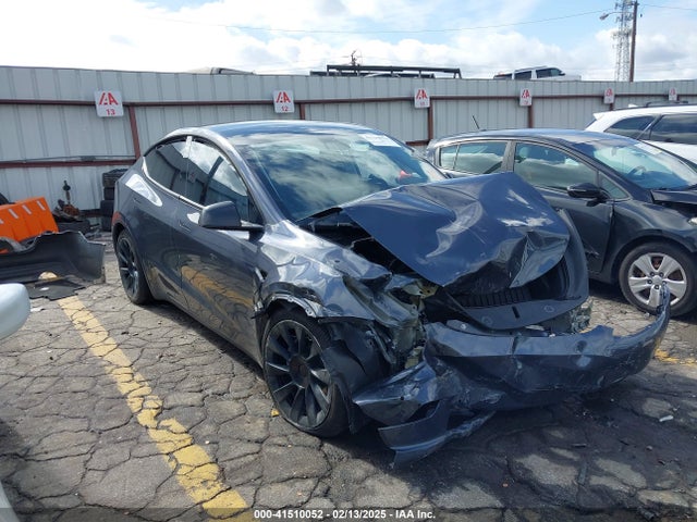 2020 TESLA MODEL Y 5YJYGDEE1LF010987 Photo 0