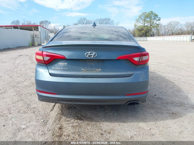 Hyundai SONATA SE 2015 5NPE24AF0FH120788 Image 16