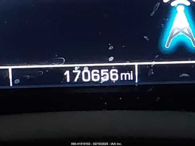 1GNSKBKC2GR113239 Chevrolet Tahoe Lt