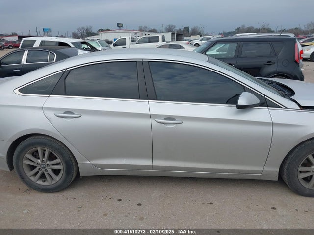 Hyundai Sonata 2017 5NPE24AF3HH559244 Image 13