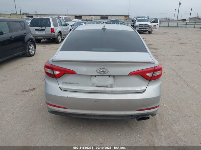 Hyundai Sonata 2017 5NPE24AF3HH559244 Image 16