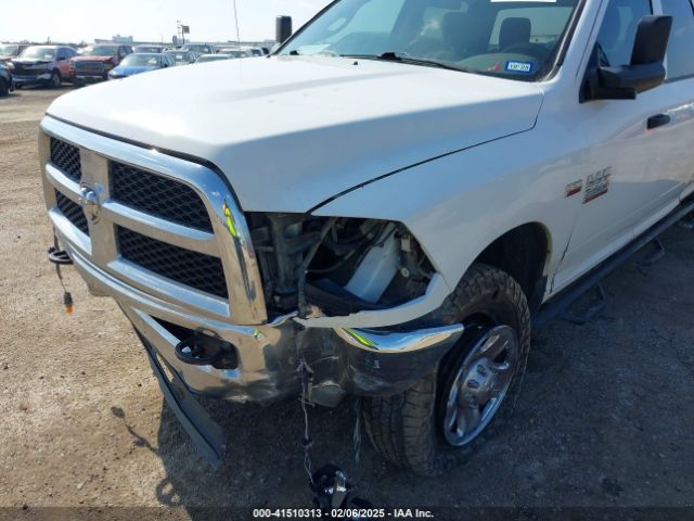 3C6UR5HJ1JG358889 RAM 2500 Tradesman  4x4 8' Box