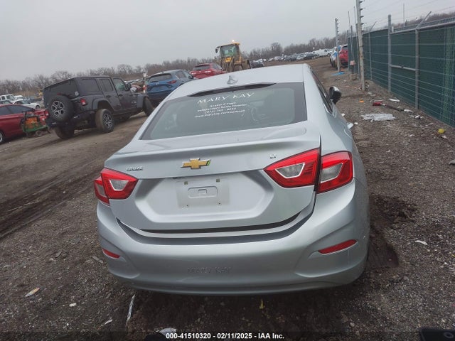 Chevrolet Cruze Lt Auto 2018 1G1BE5SM2J7200032 Image 17