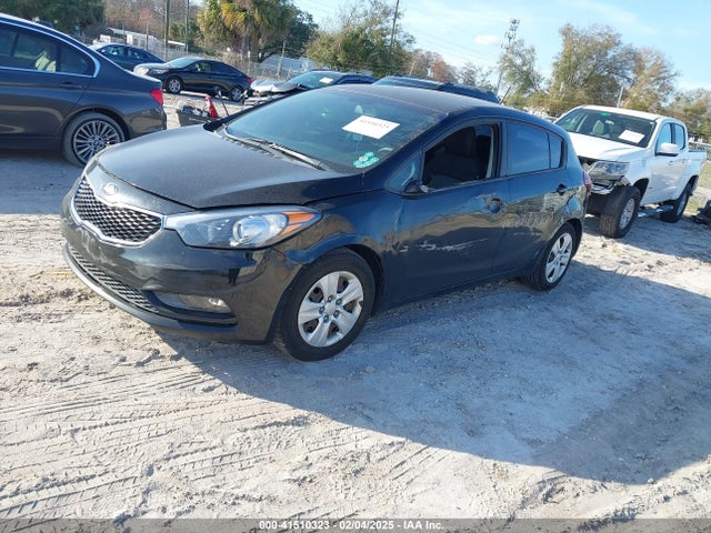 KIA Forte 5-door Lx 2016 KNAFK5A87G5648676 Image 2