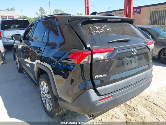 Toyota Rav4 Xle Premium 2019 2T3C1RFVXKW023284 Image 3