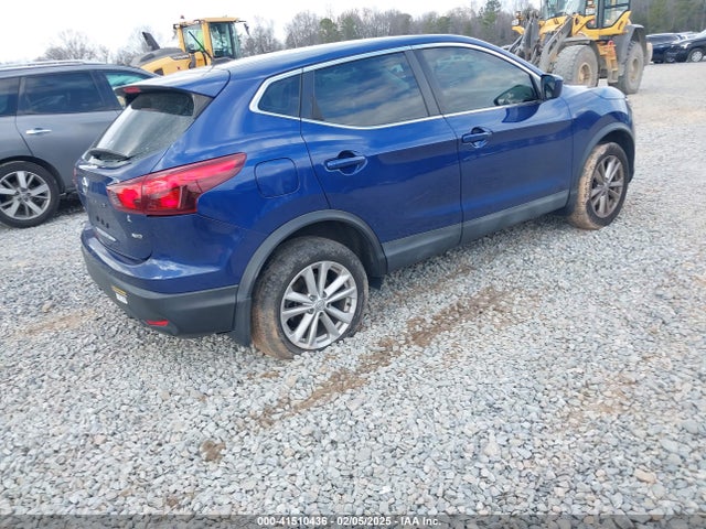 JN1BJ1CR6JW203904 Nissan Rogue Sport S